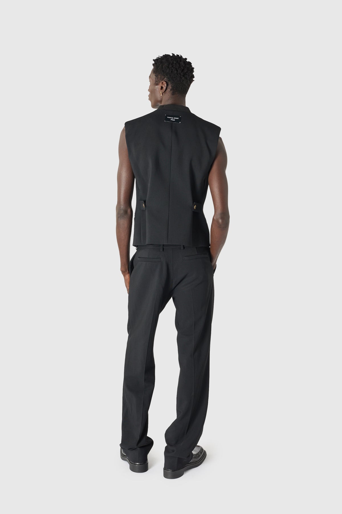 Tailored sleeveless jacket, image 4 of 5