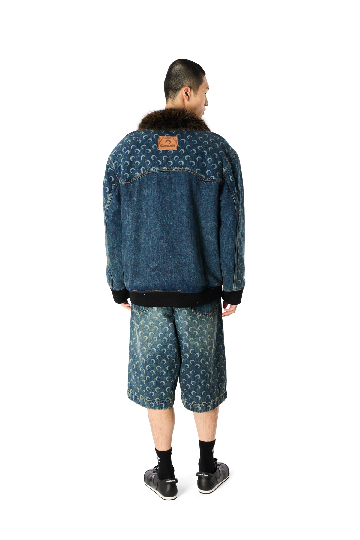 BLOUSON EN DENIM BLEU FONCÉ DÉLAVÉ À MOTIF LUNE AU LASER, image 7 sur 10