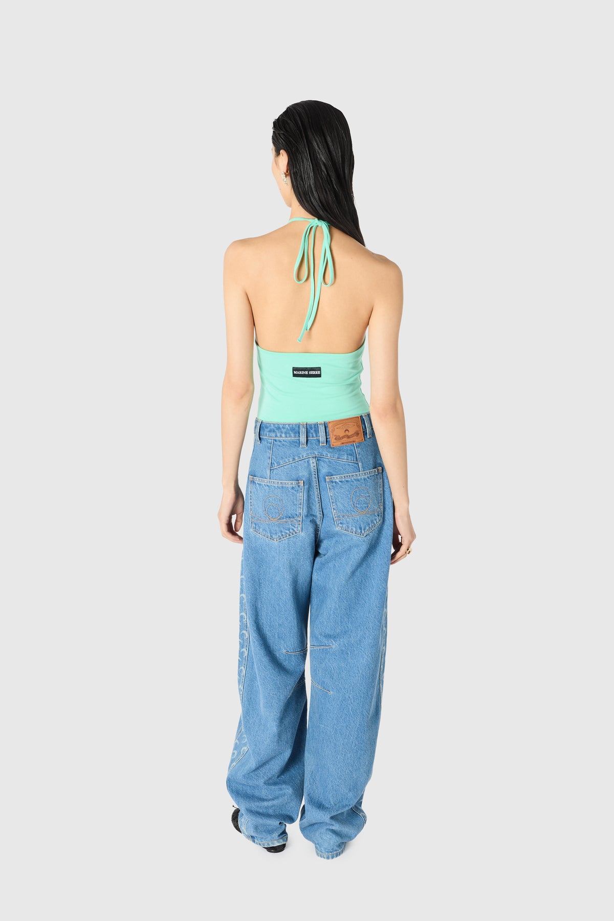 Jean barrel en denim de coton biologique bleu clair, image 6 sur 7