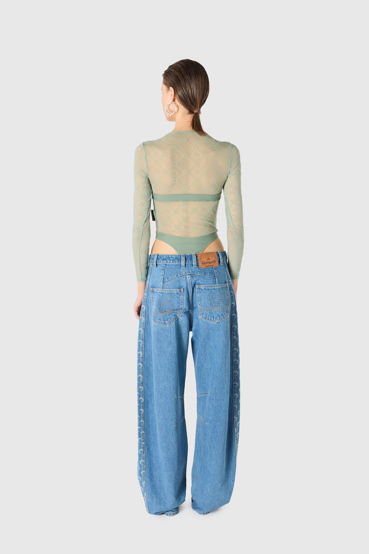 Jean barrel en denim de coton biologique bleu clair, image 4 sur 7