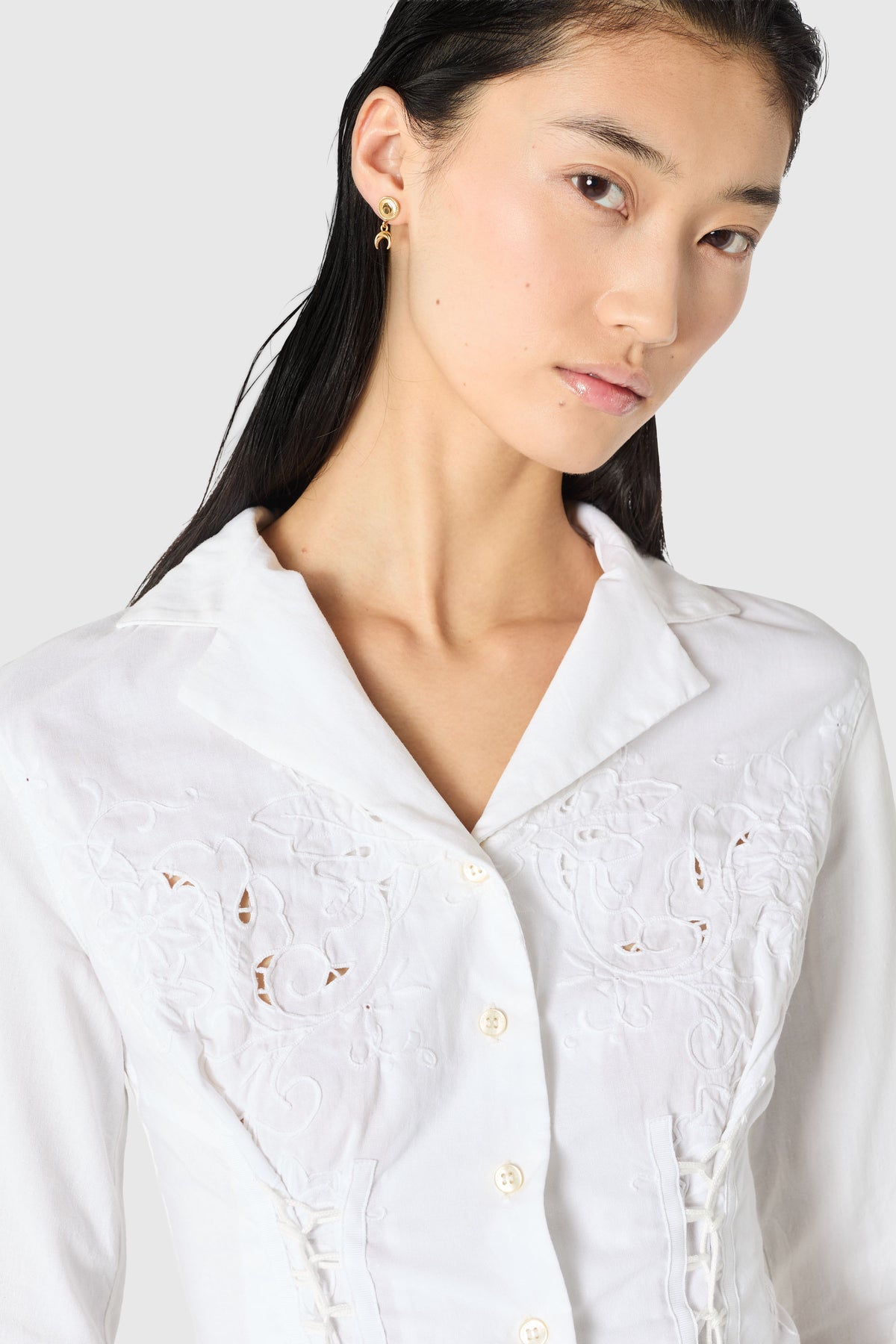 Chemise à manches longues lacée en linge de maison régénéré