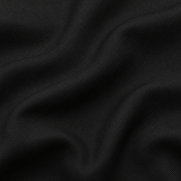 Black tailoring 