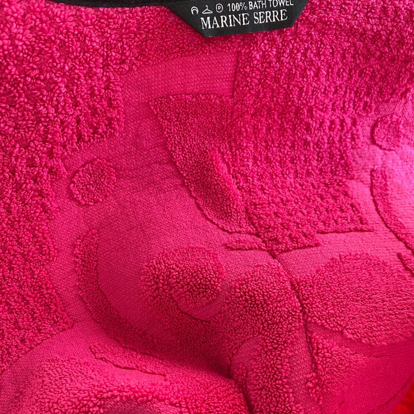 product-material_jacquard-towels-fuschia-