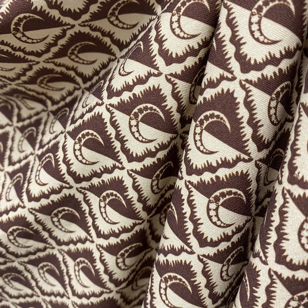 product-material_moond-diamant-jacquard-print-brown