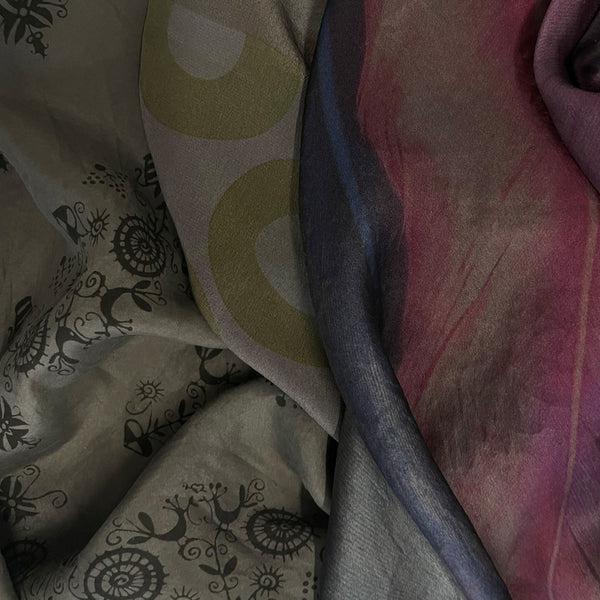 product-material_silk-scarves-black