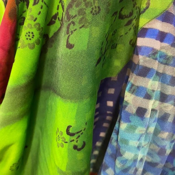 product-material_silk-scarves-print-jersey