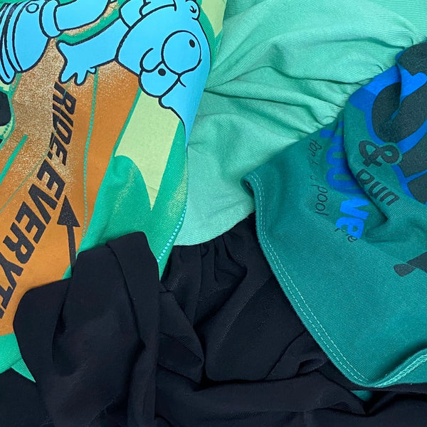 product-material_upcycled-green-and-black-fluid-jersey