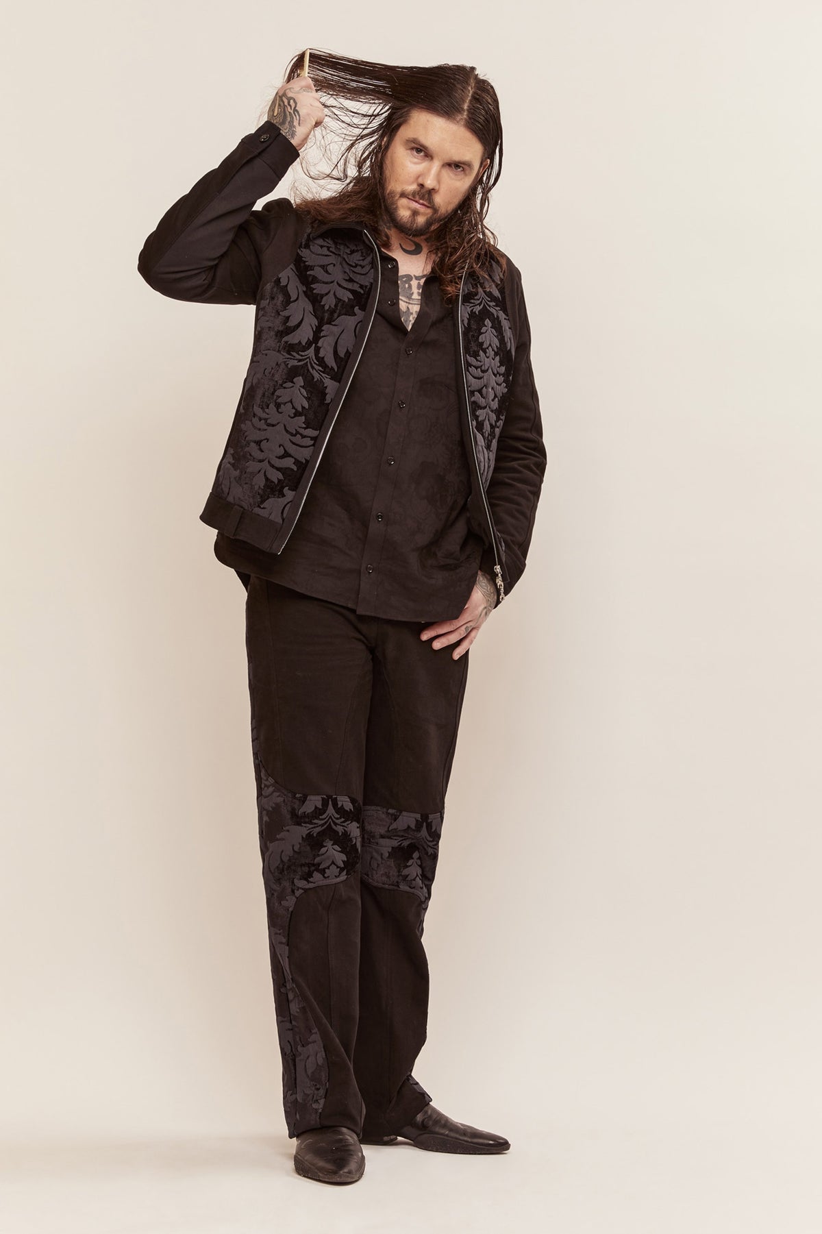 LOOK 32