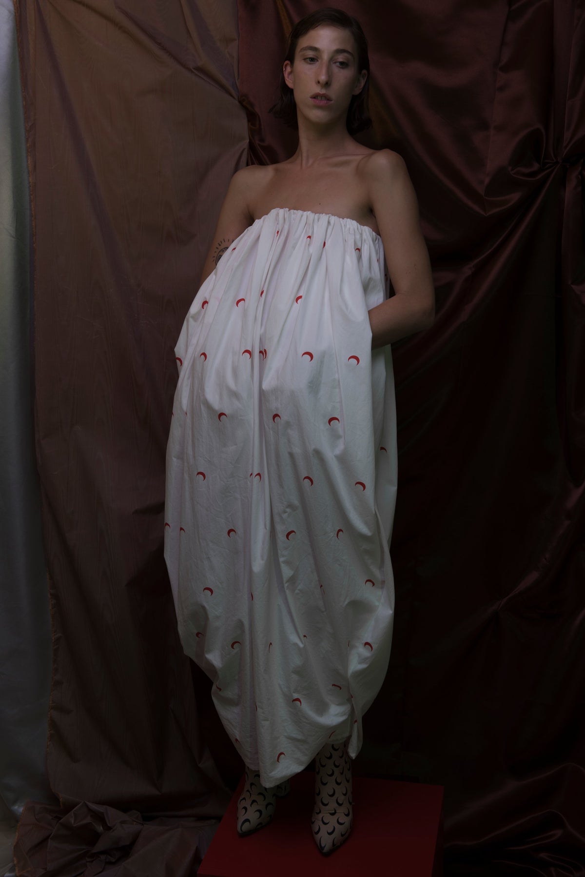 LOOK 1