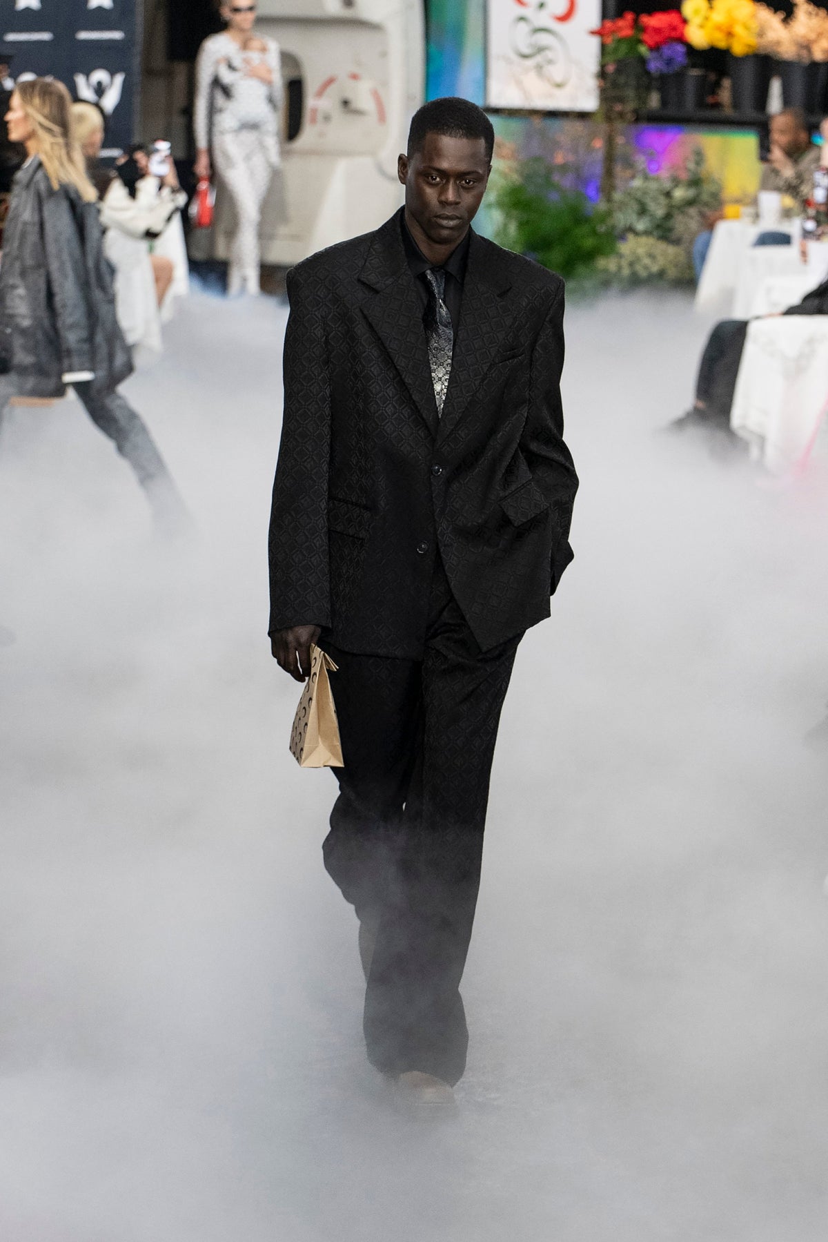 Look 11
