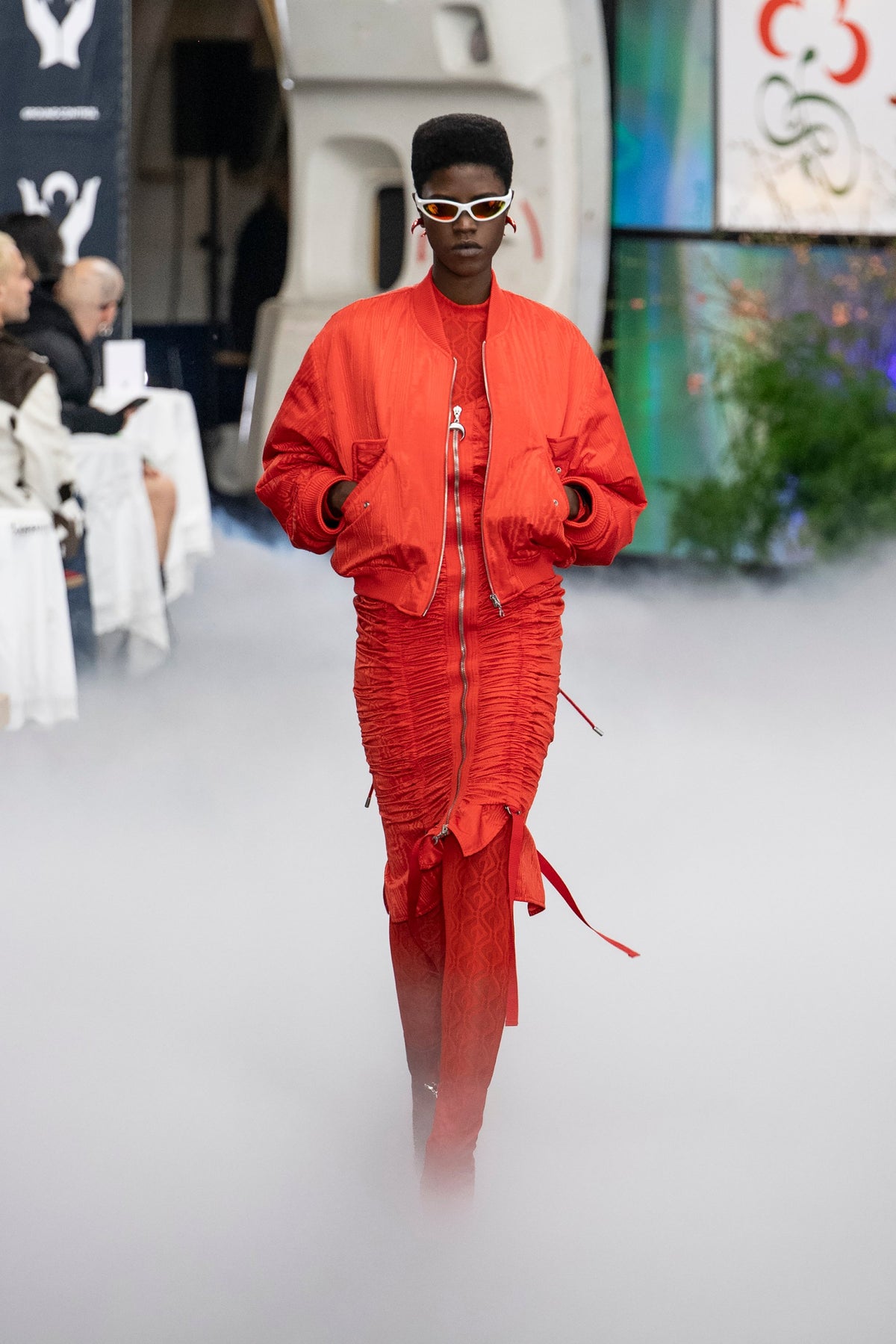 Look 16