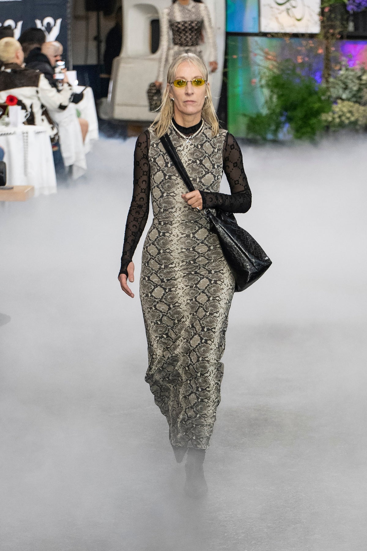 Look 28