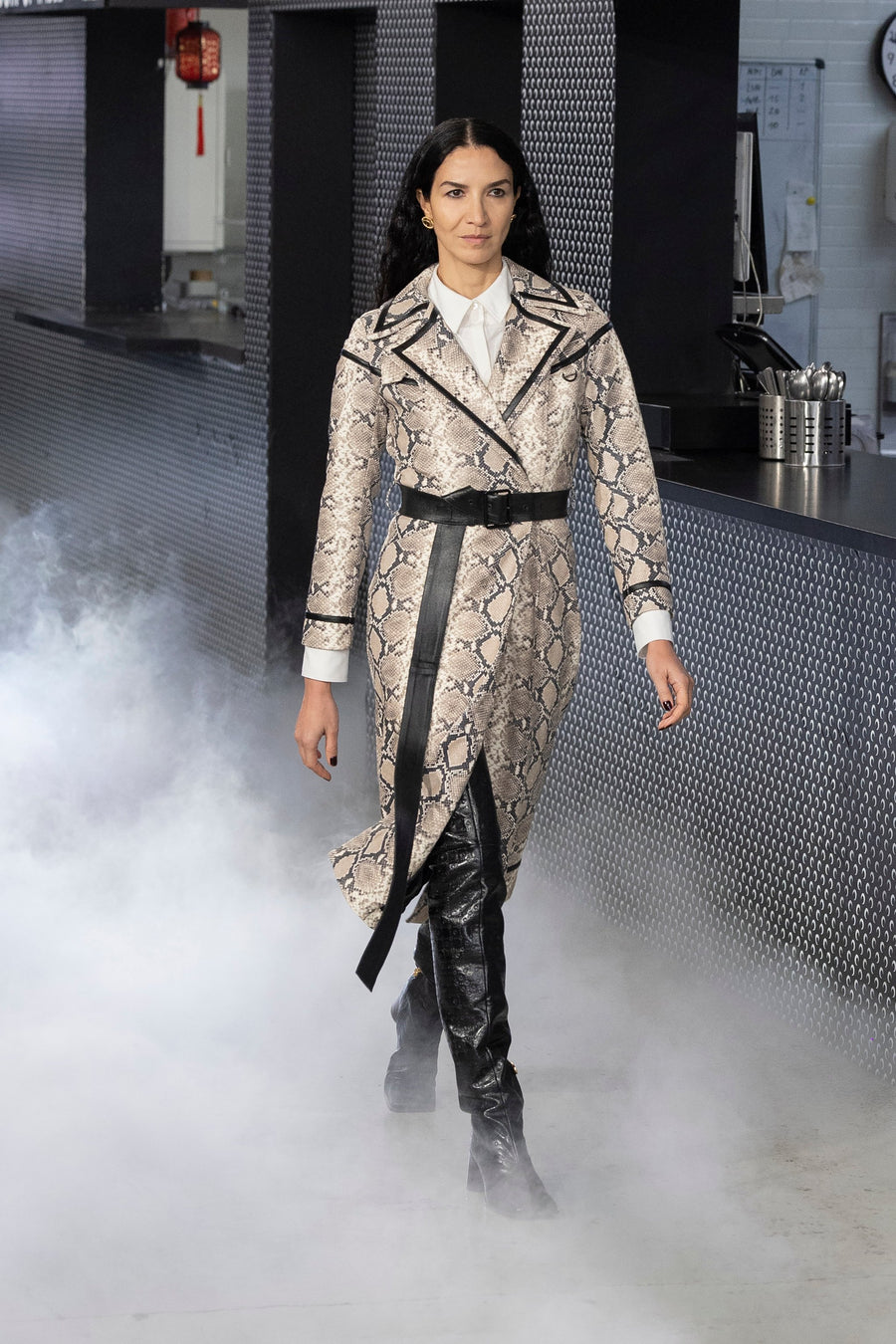 Look 30
