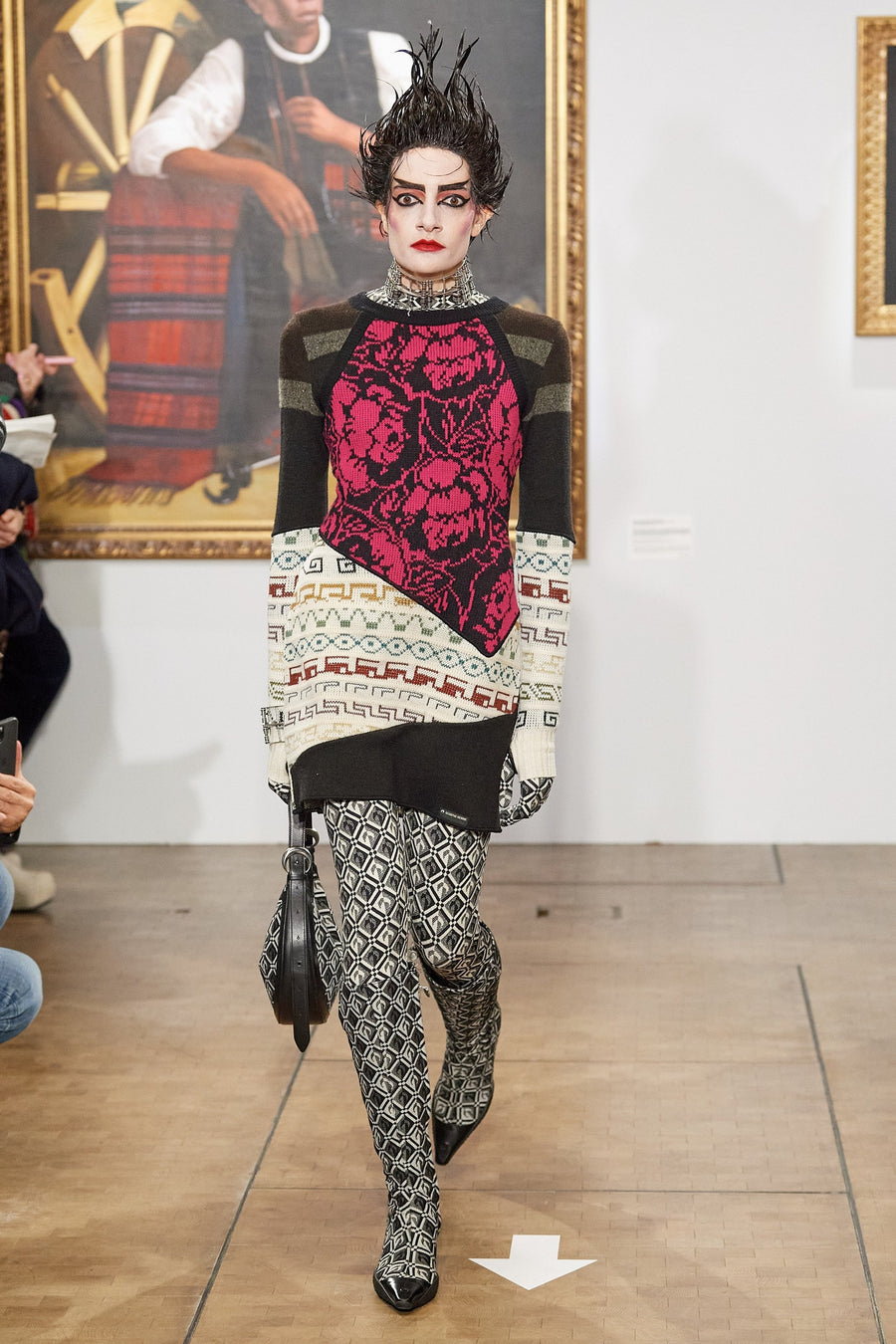 LOOK 17