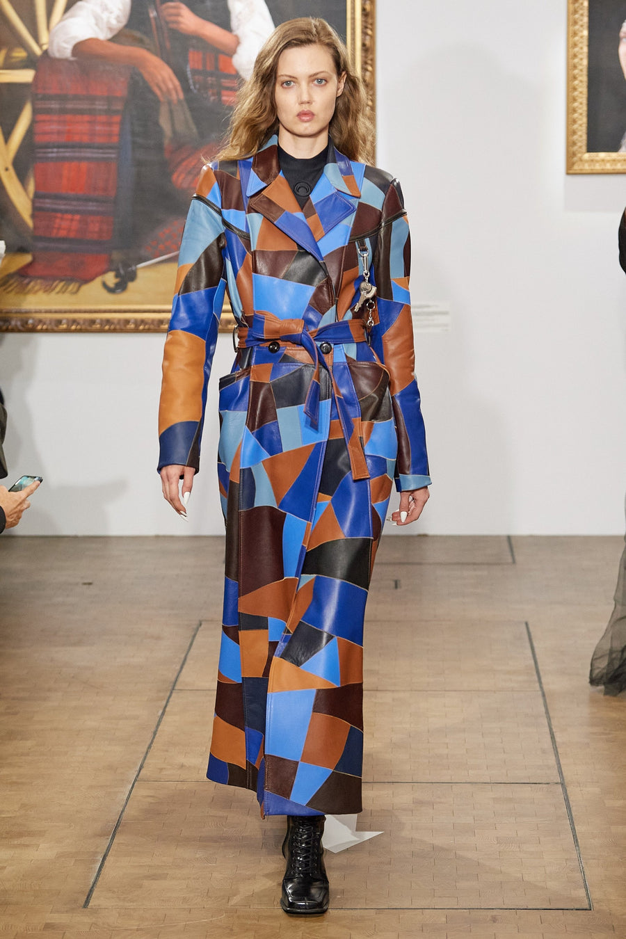 LOOK 25