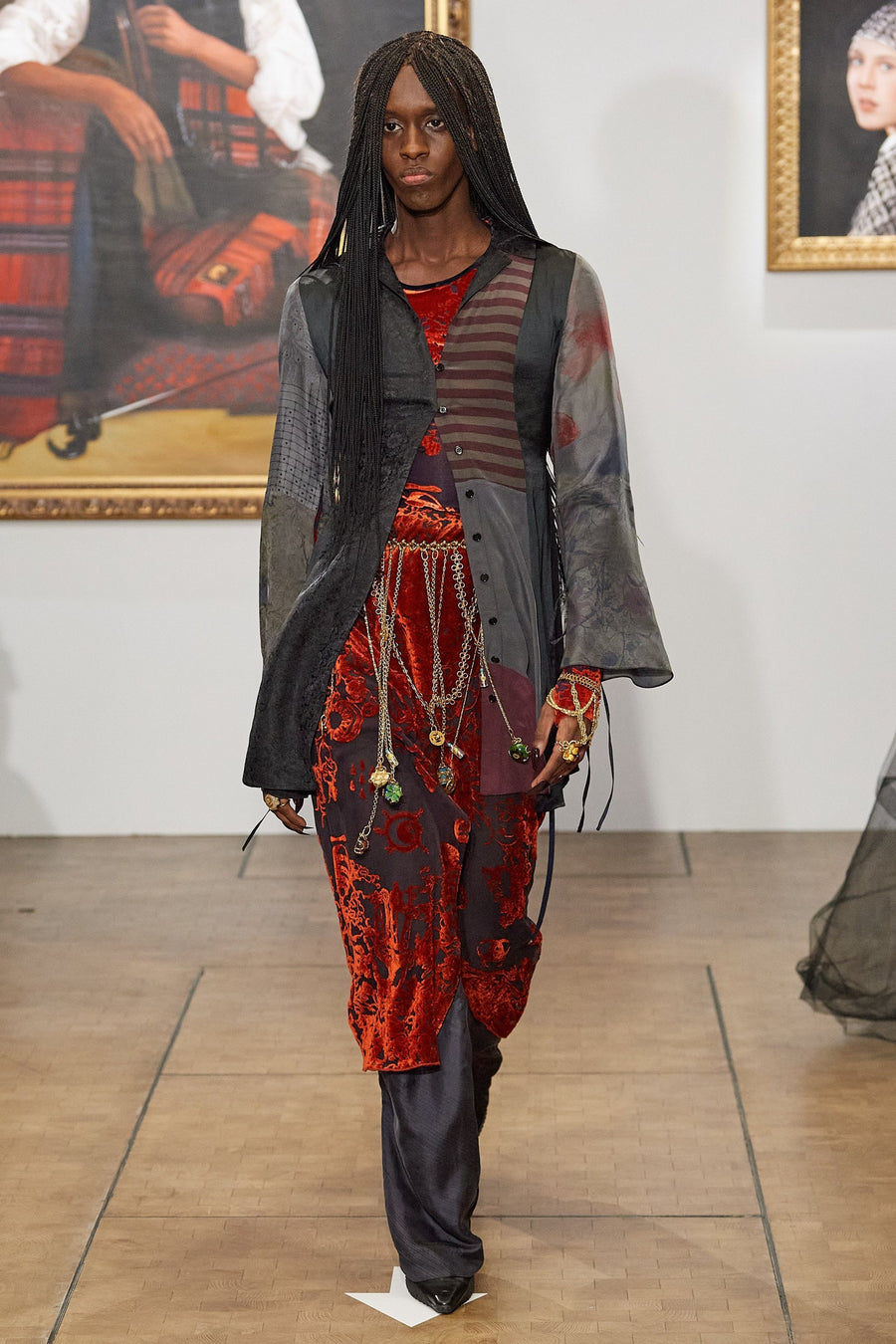 LOOK 44
