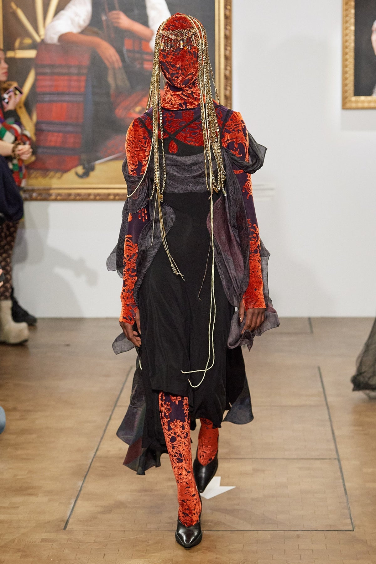 LOOK 47