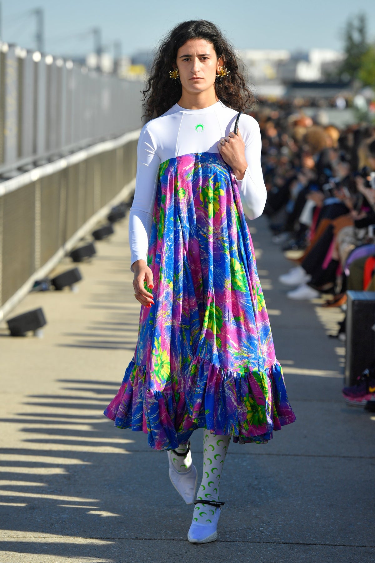 LOOK 2