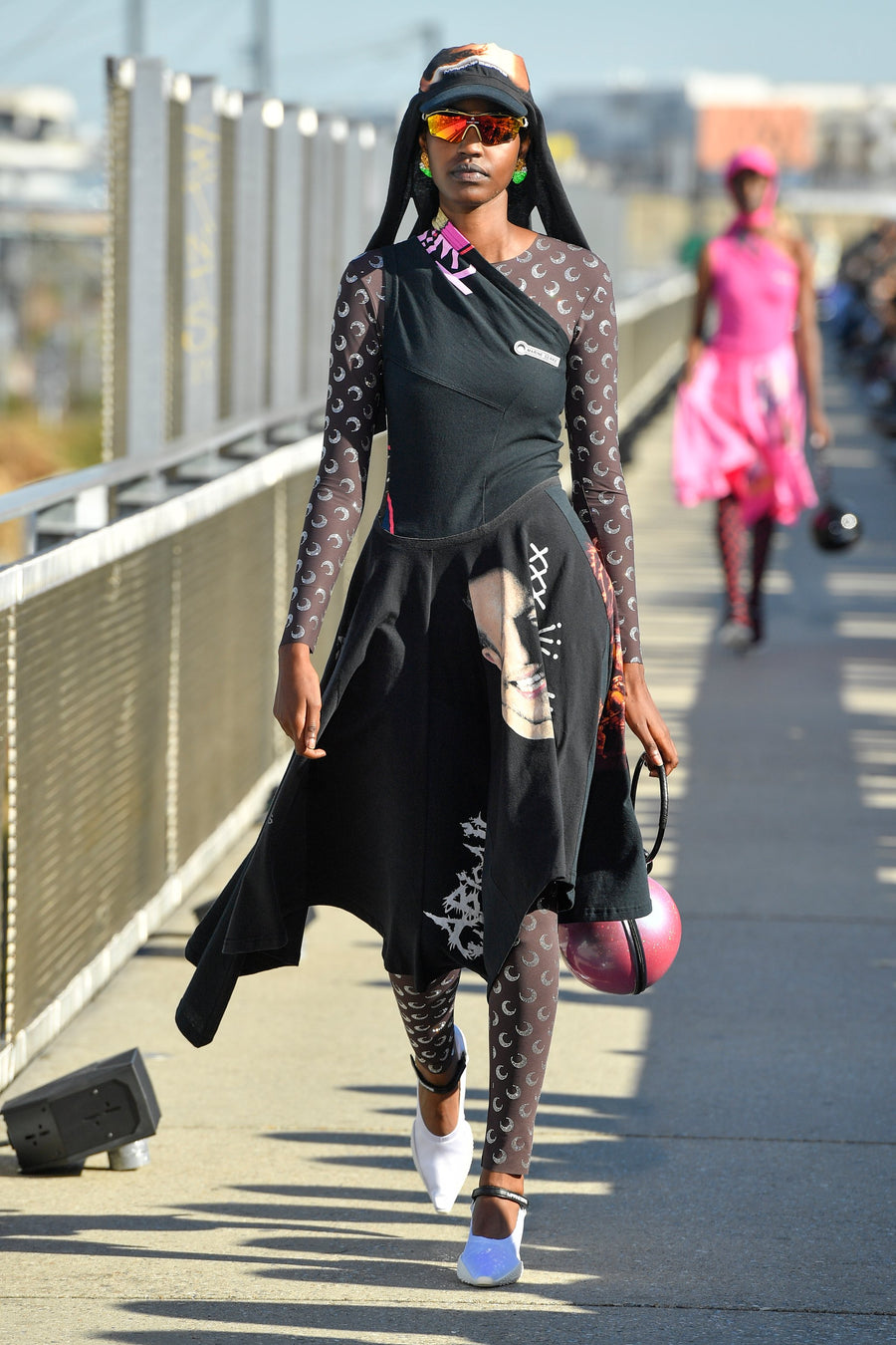 LOOK 3