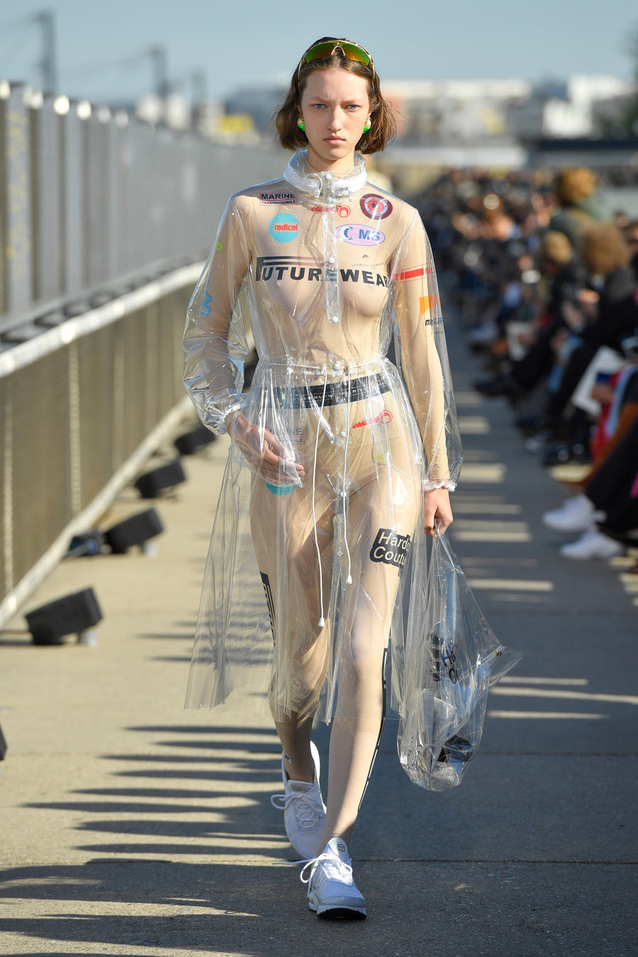 LOOK 11