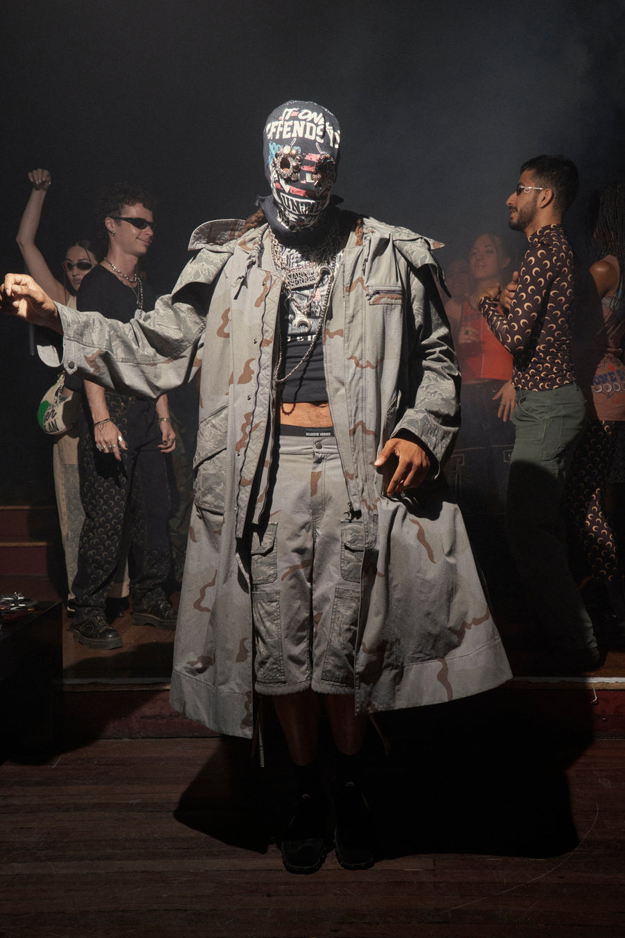 Look 10