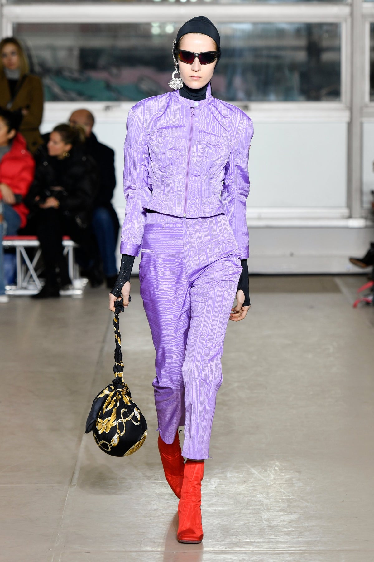 LOOK 4