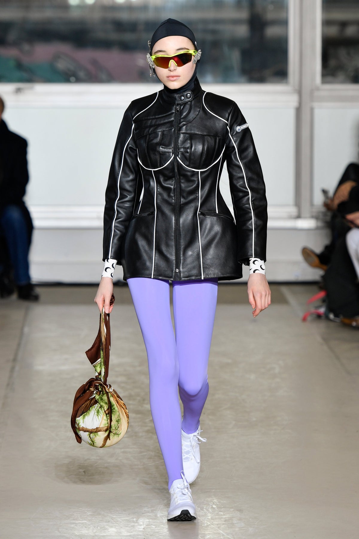 LOOK 6