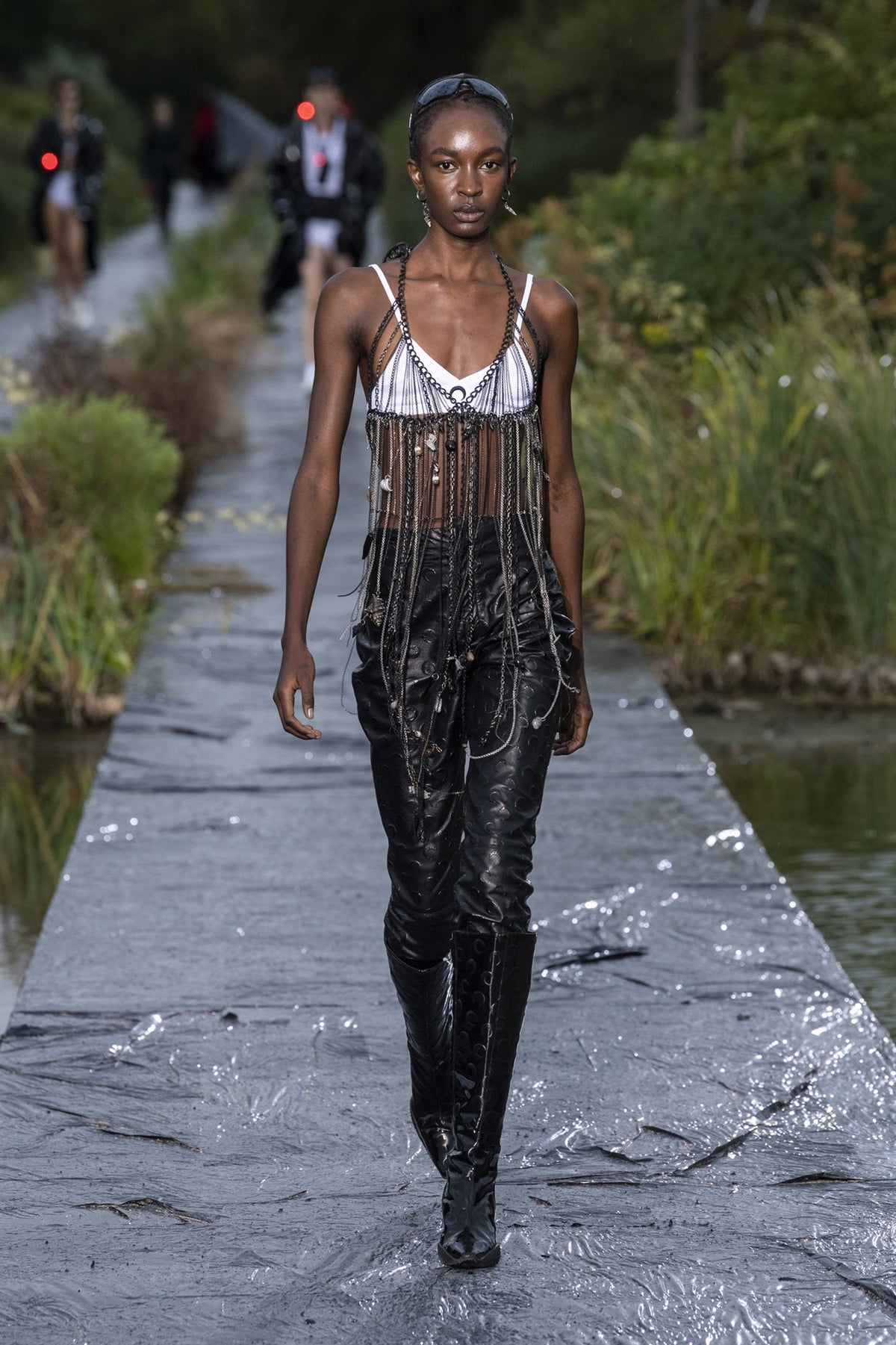 LOOK 6