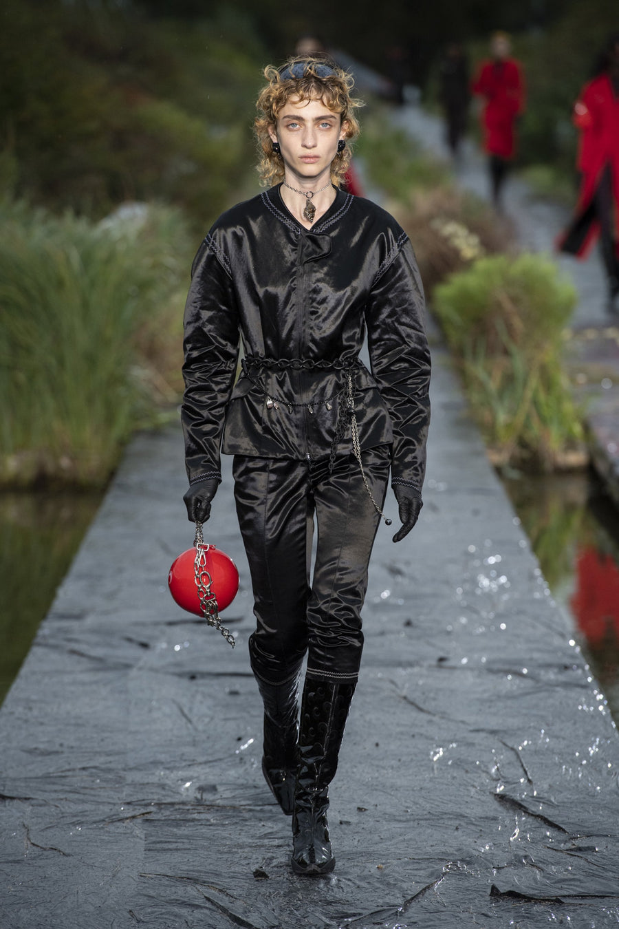 LOOK 11