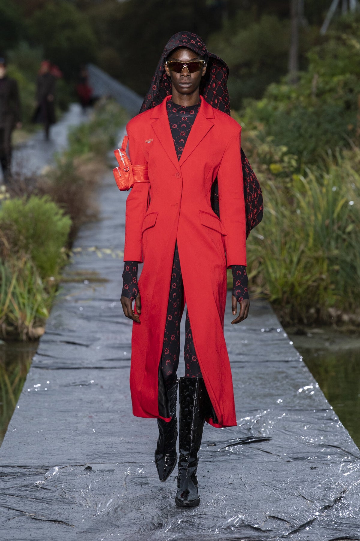 LOOK 12