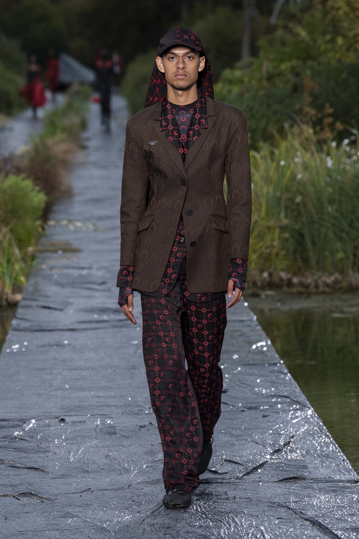LOOK 16