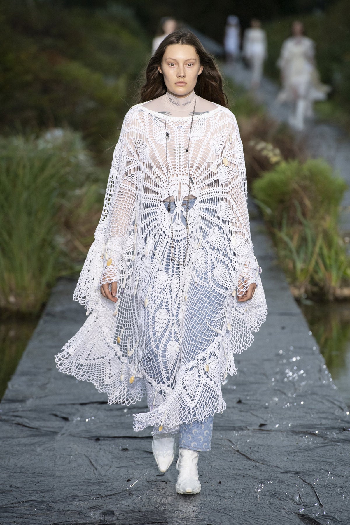LOOK 26