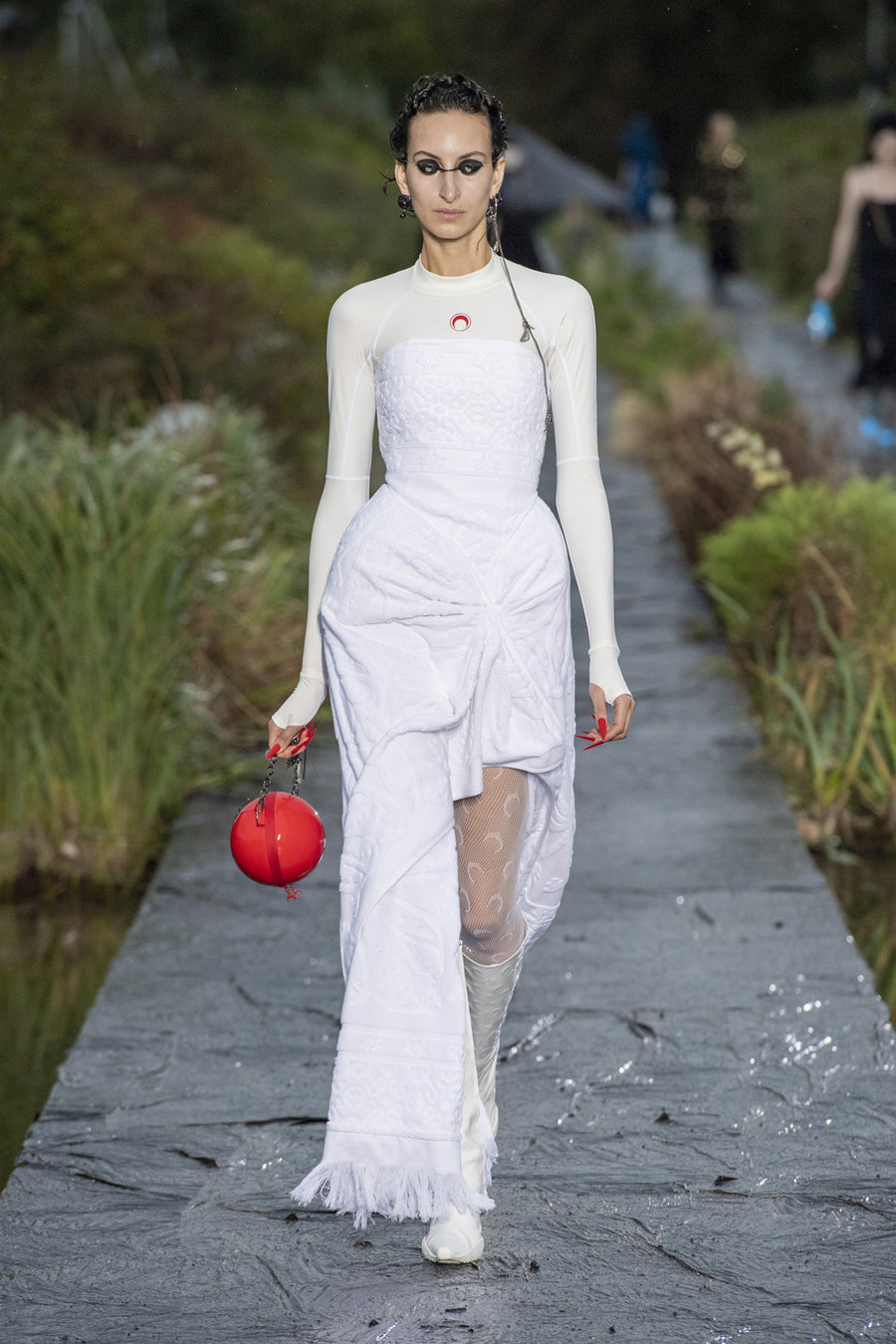 LOOK 33