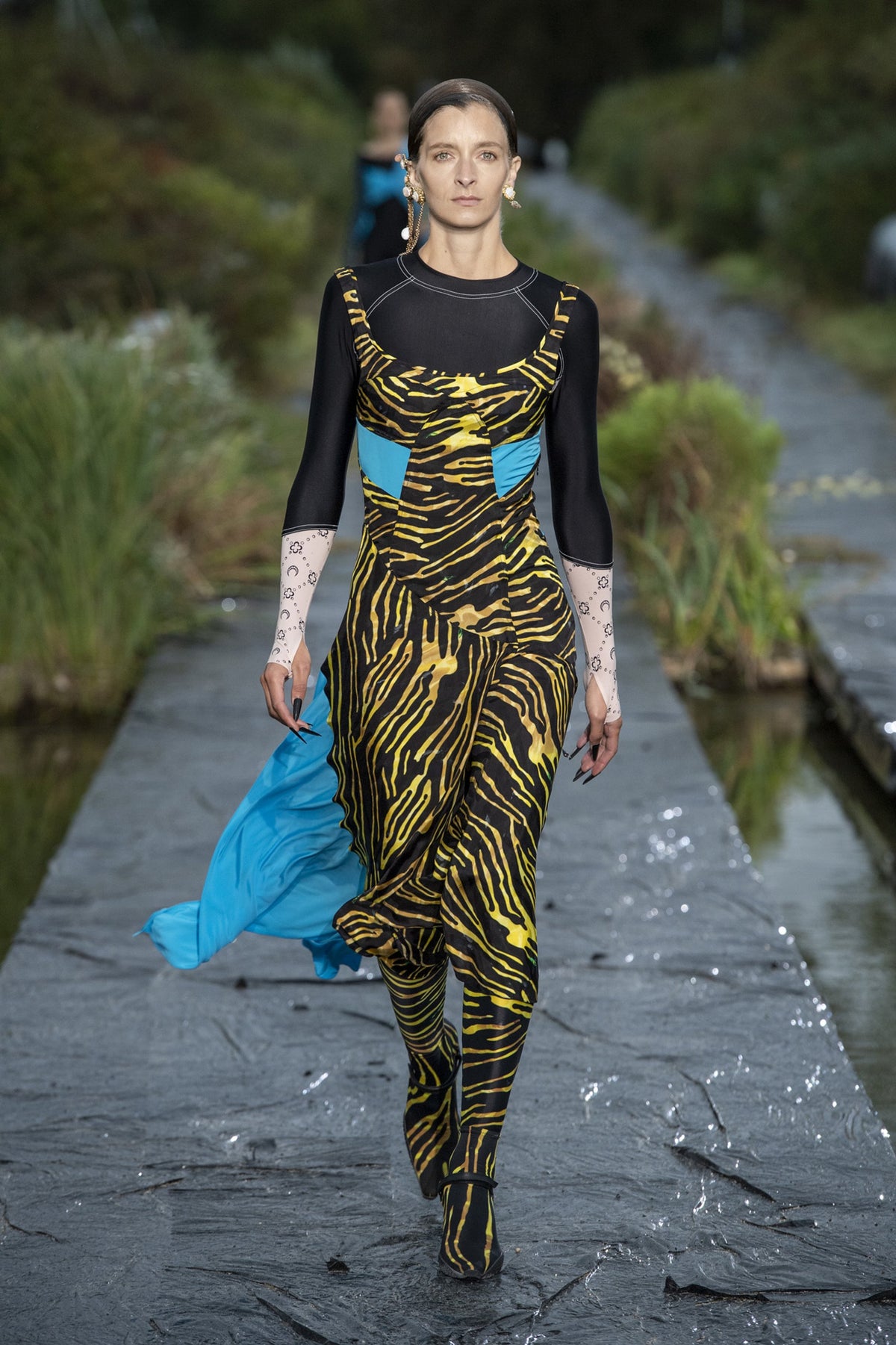 LOOK 43
