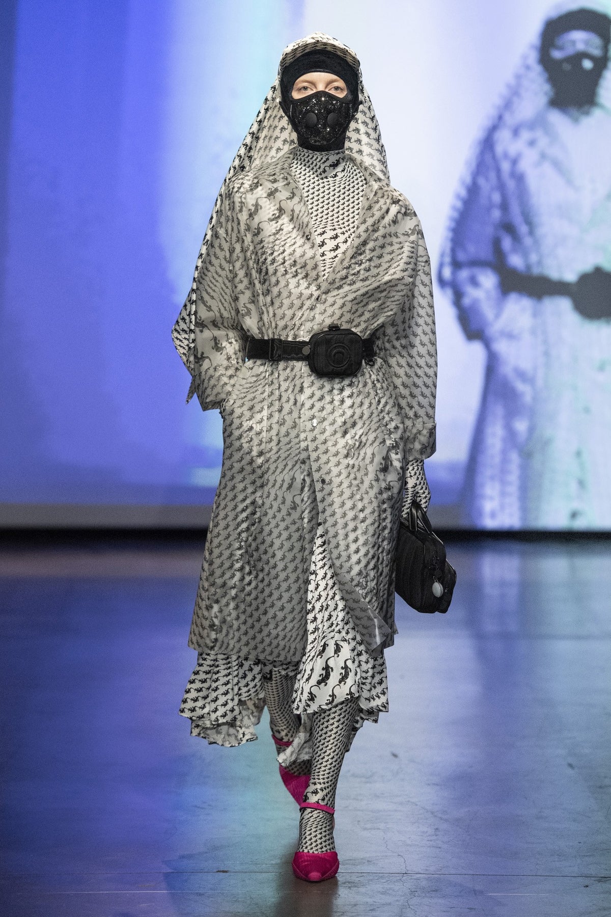 LOOK 6