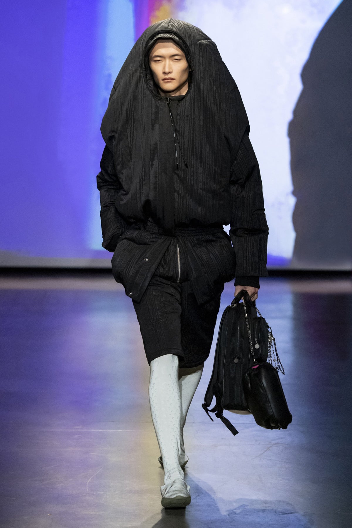 LOOK 21
