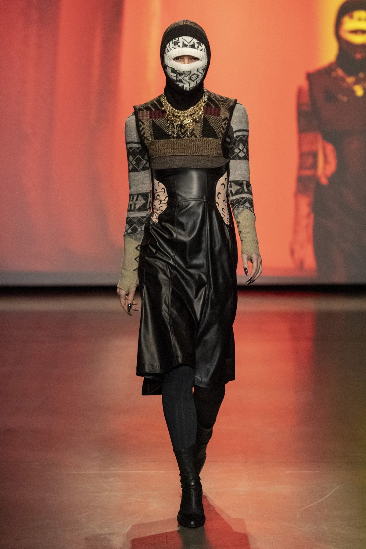 LOOK 25