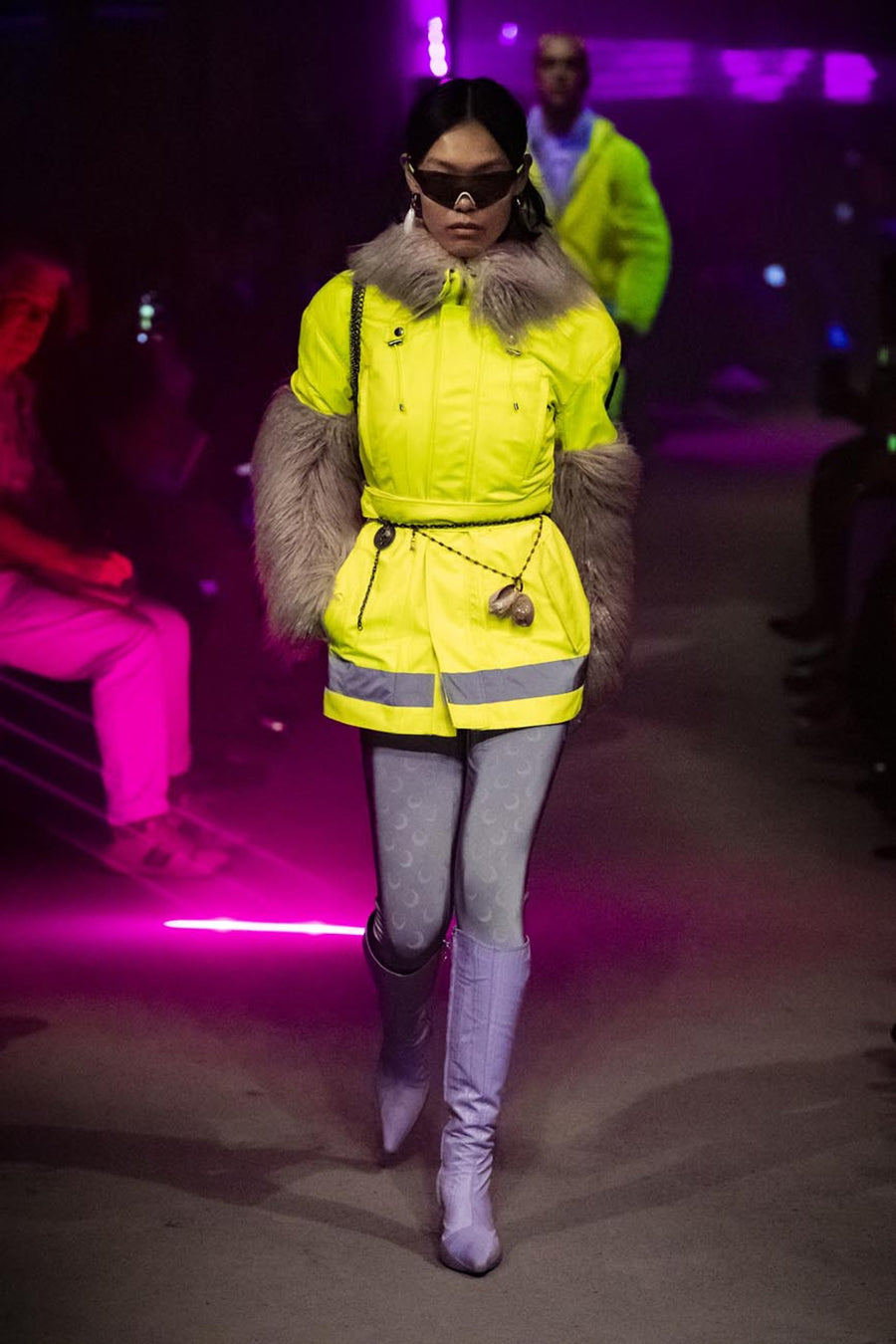 LOOK 27
