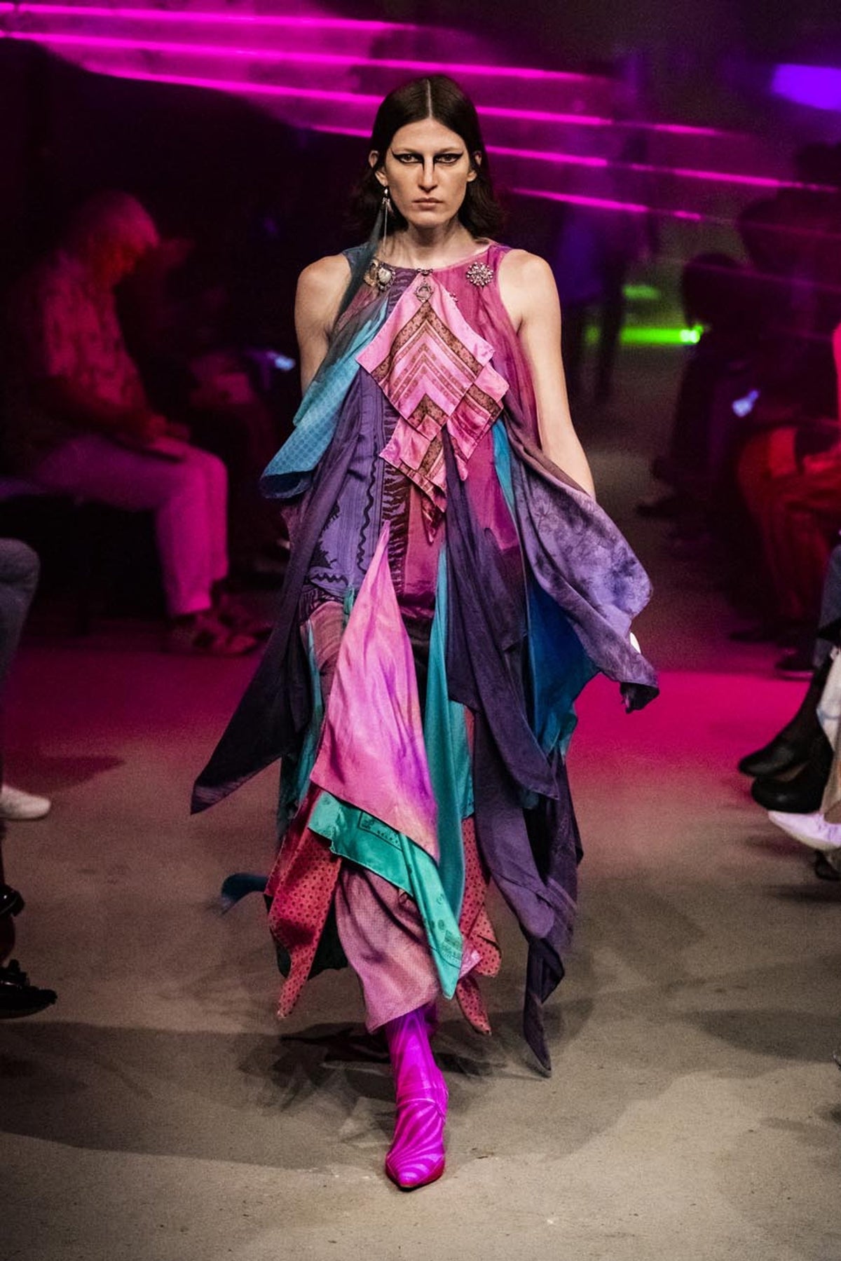 LOOK 37