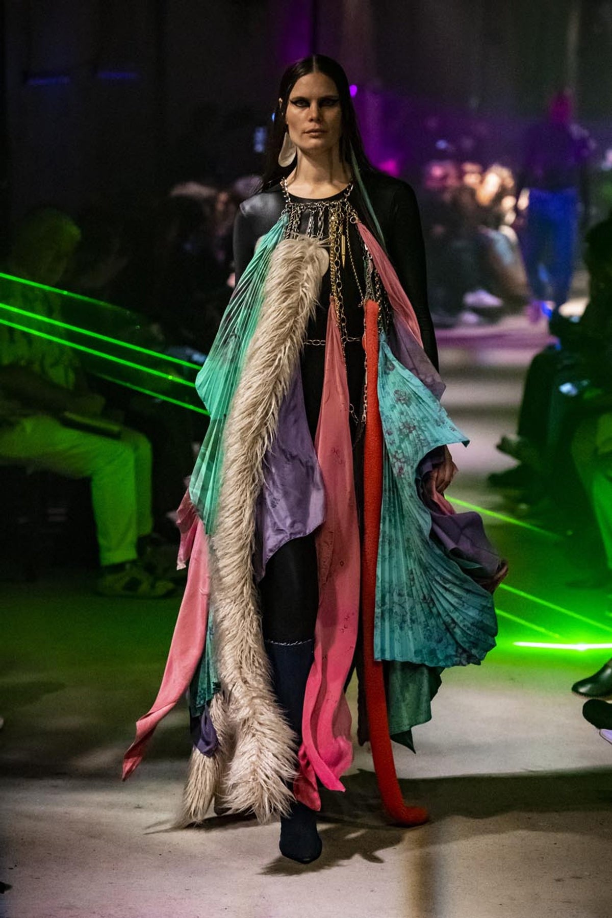 LOOK 43