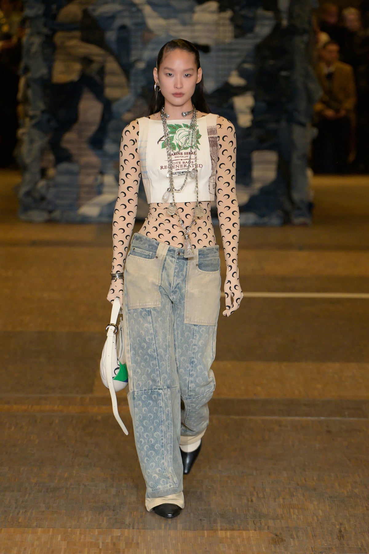 Look 4