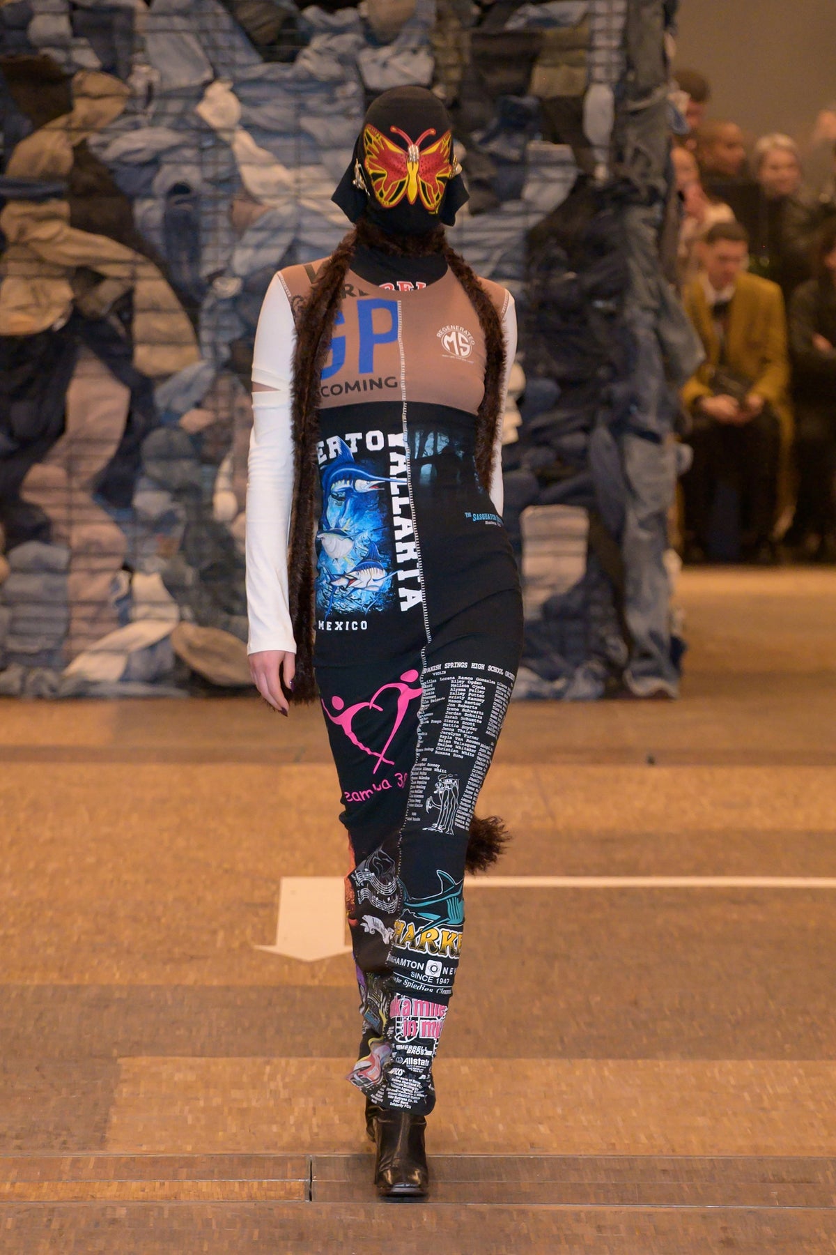 Look 15