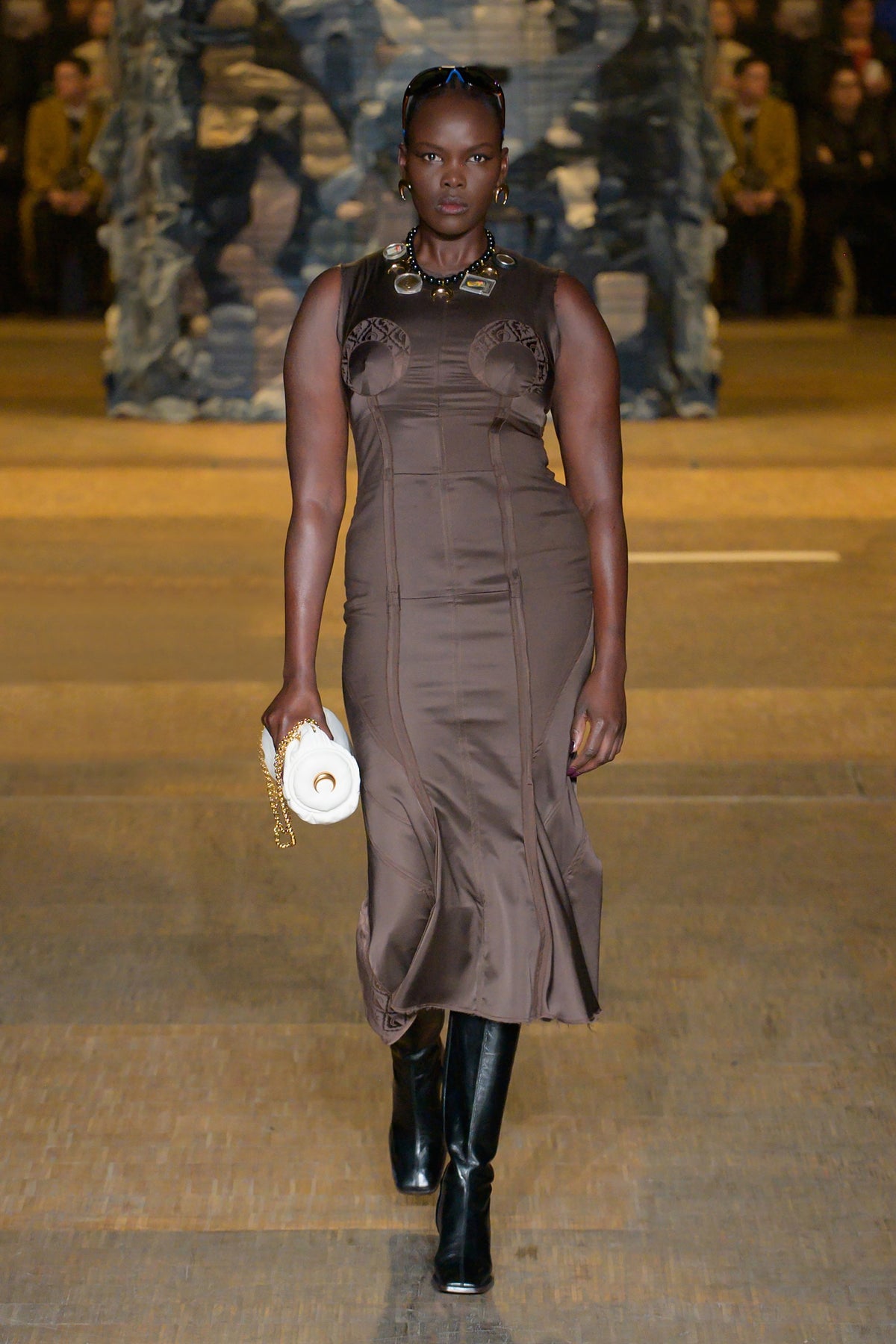 Look 29