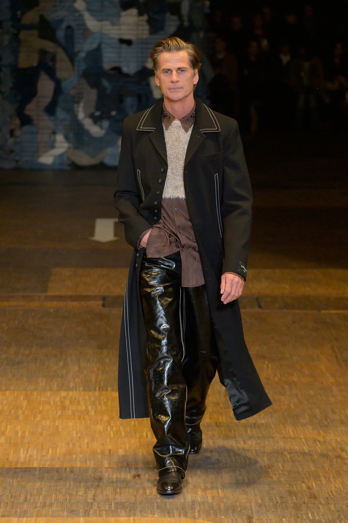 Look 32