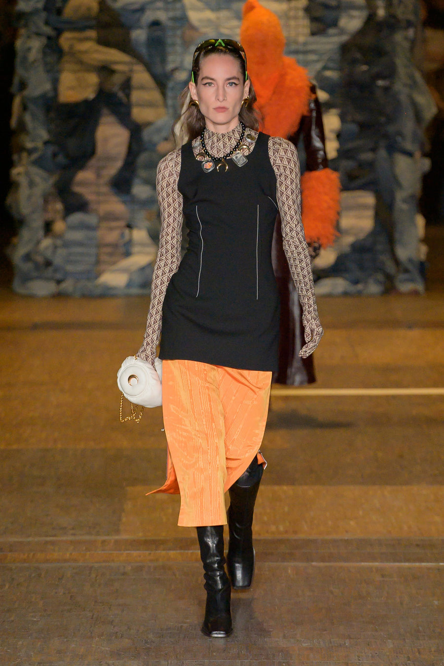 Look 33