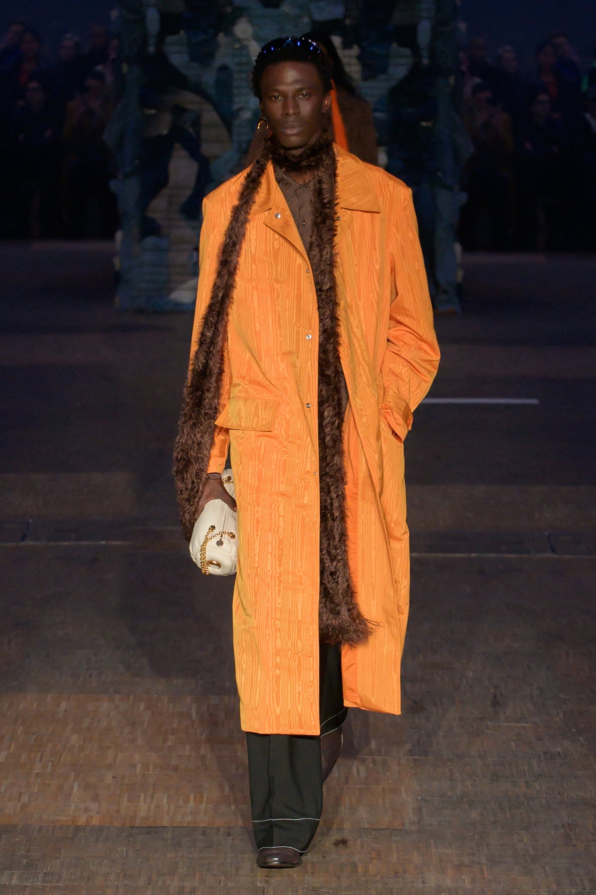 Look 36