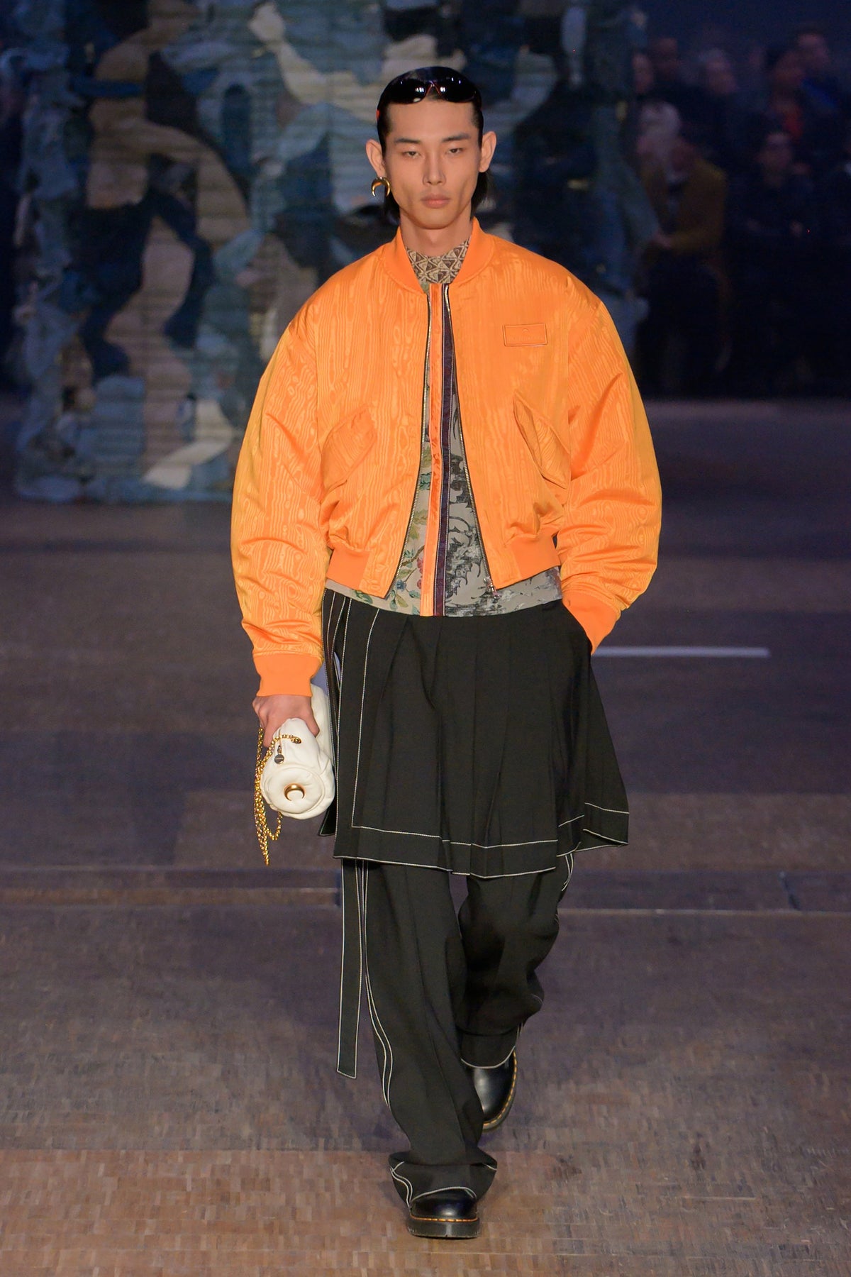 Look 40