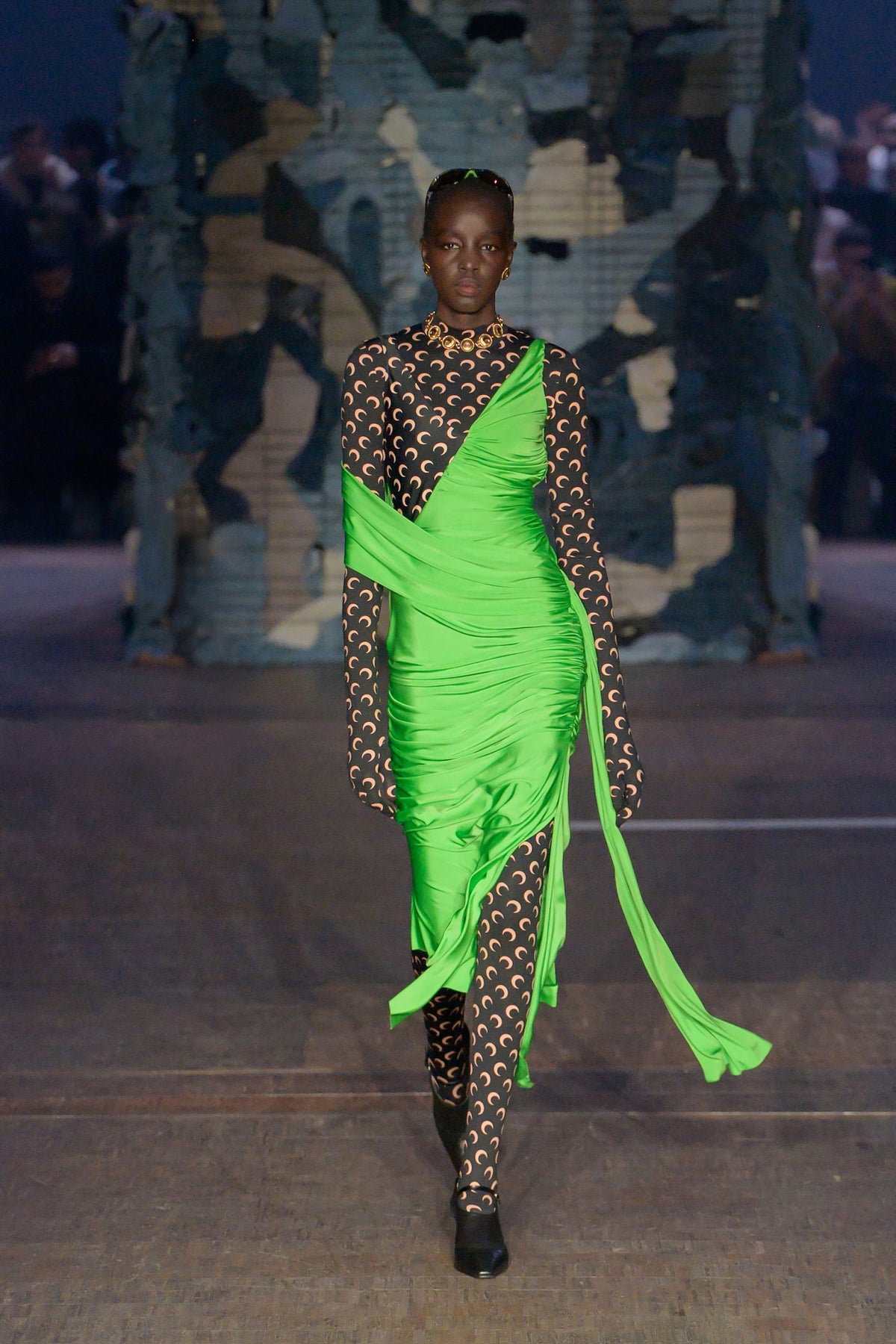 Look 50